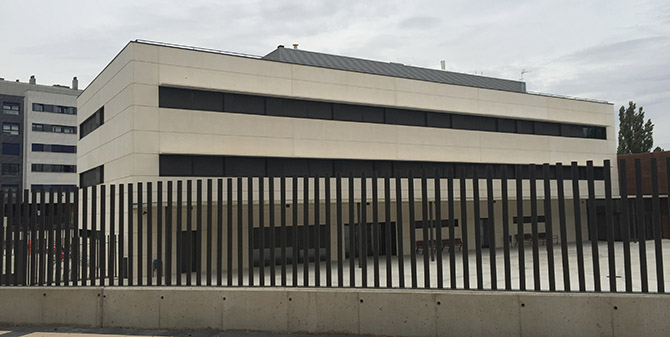ventanas aluminio colegio Niño Jesús