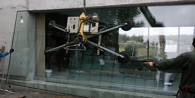 colocación vidrio ventana